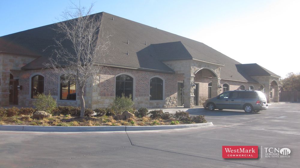 Office Condo for Sale or Lease: 5424 19th Street Suite 402, Lubbock, TX 79407
